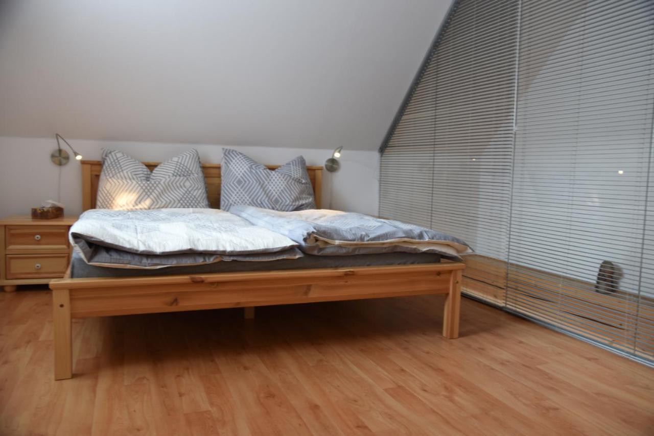 Roudnice Apartman Mezi Kopci - Mid Hills Apartment מראה חיצוני תמונה