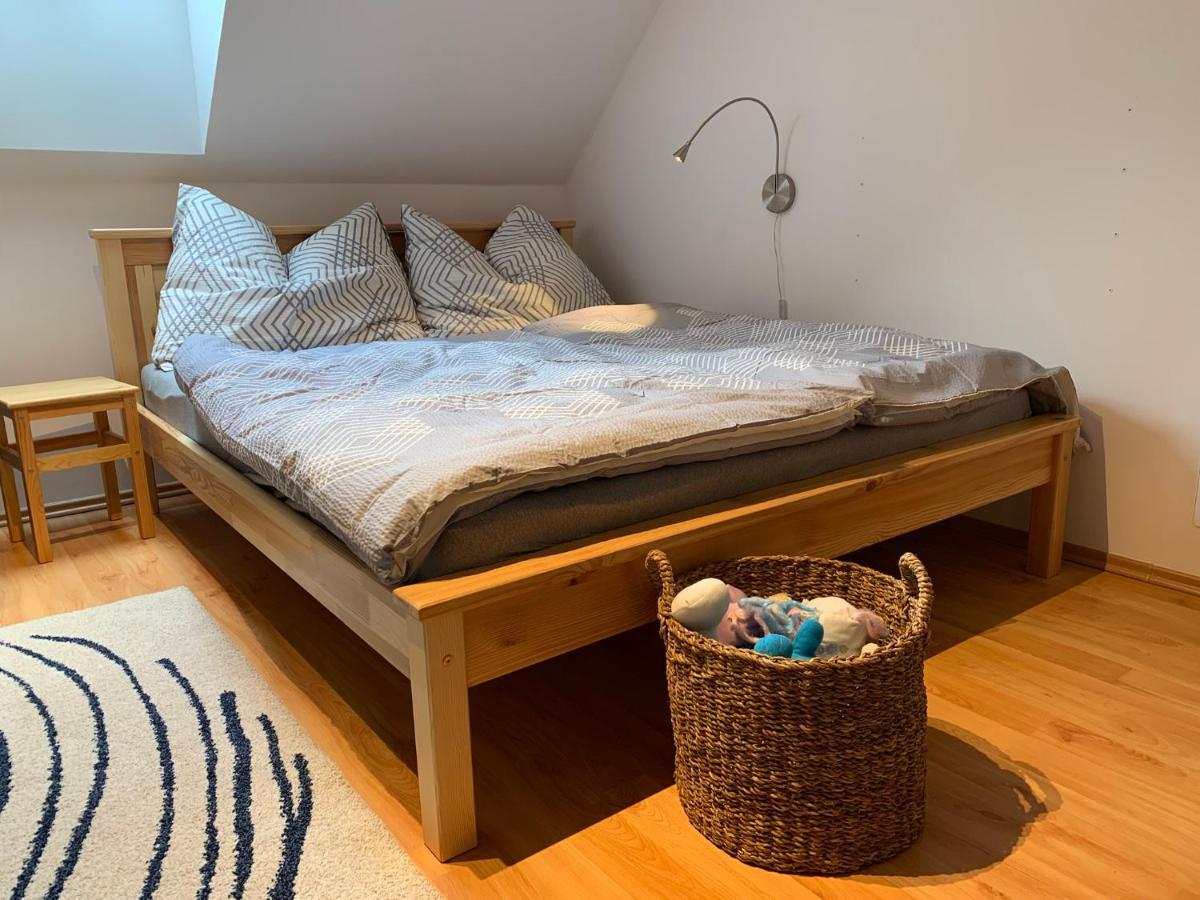 Roudnice Apartman Mezi Kopci - Mid Hills Apartment מראה חיצוני תמונה